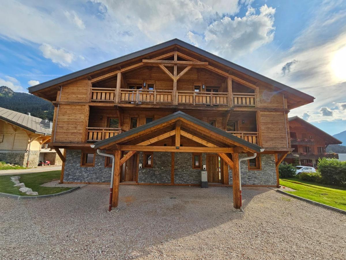 Demi-Chalet Vadel La Panthiaz 15 Pers 5 Chambres Abondance المظهر الخارجي الصورة