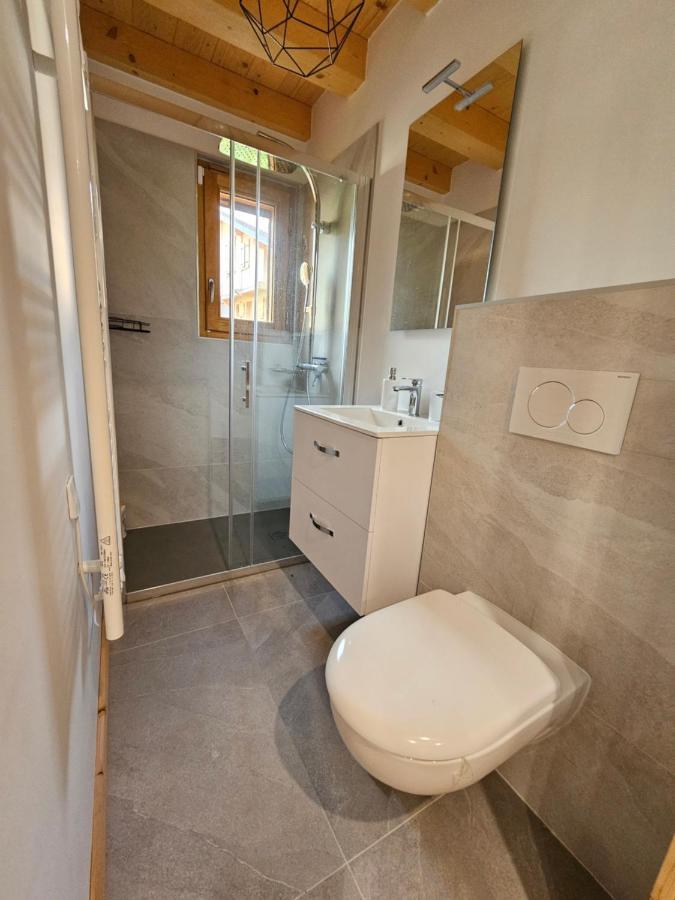 Demi-Chalet Vadel La Panthiaz 15 Pers 5 Chambres Abondance المظهر الخارجي الصورة