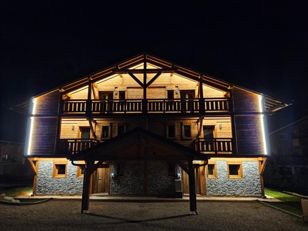Demi-Chalet Vadel La Panthiaz 15 Pers 5 Chambres Abondance المظهر الخارجي الصورة